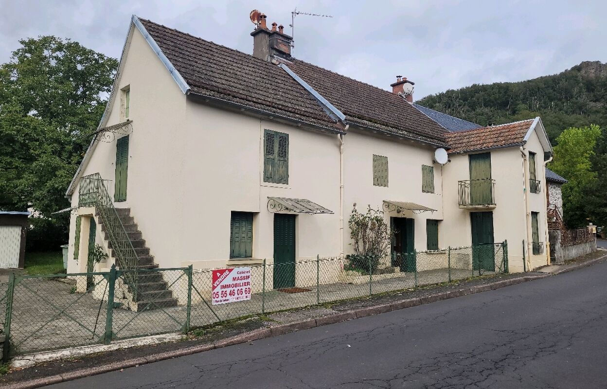 maison 8 pièces 120 m2 à vendre à Champs-sur-Tarentaine-Marchal (15270)