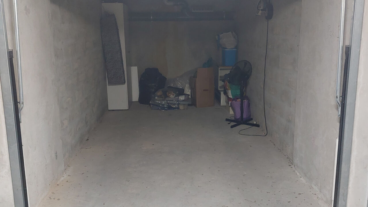 garage  pièces 13 m2 à vendre à Nice (06200)