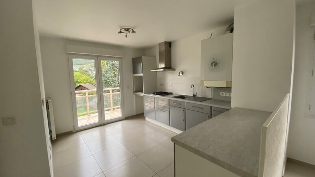 appartement 3 pièces 75 m2 à louer à Challes-les-Eaux (73190)