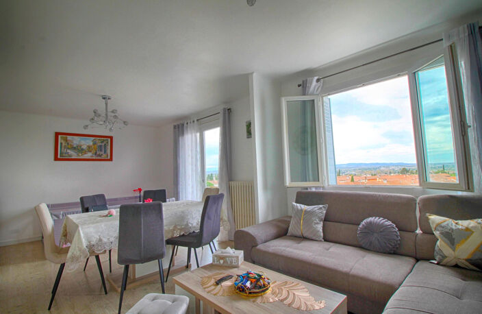Investissement locatif idéal à Carcassonne  T3 67 m2 : un lo — photo 2