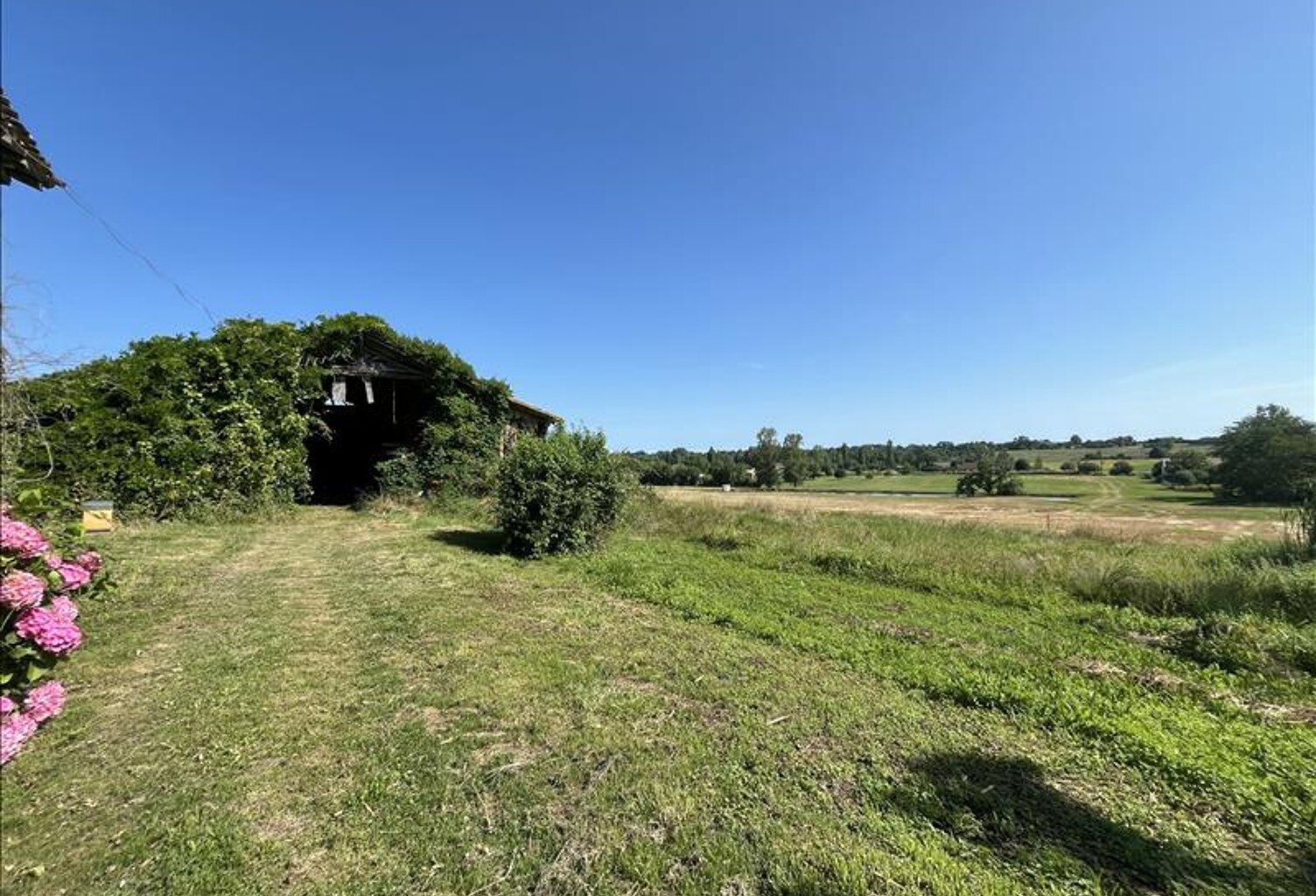 Maison en pierre de 7 pièces principales — photo 1