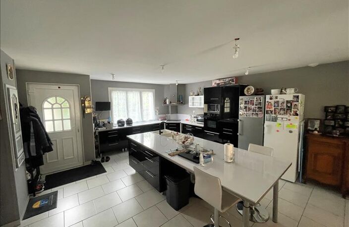 Maison de bourg de 5 pièces principales — photo 2