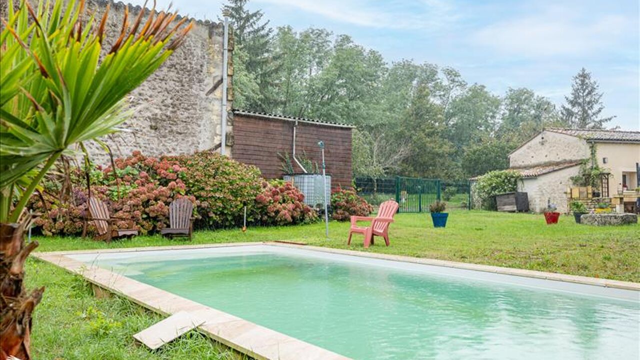 maison 4 pièces 133 m2 à vendre à Gémozac (17260)