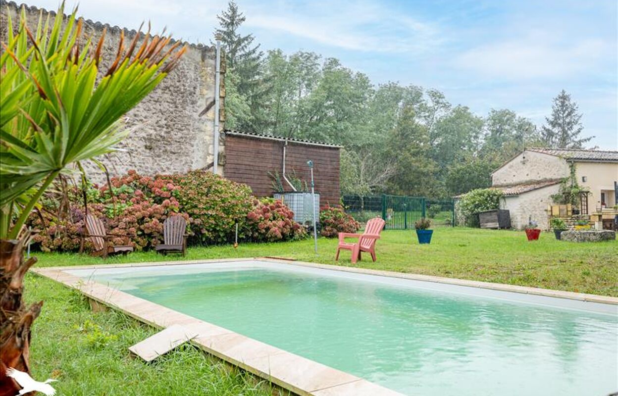 maison 4 pièces 133 m2 à vendre à Gémozac (17260)