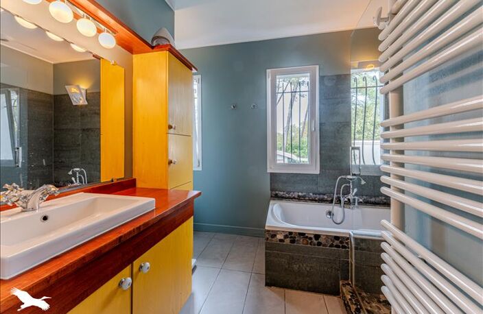 Maison de bourg de 8 pièces principales — photo 2