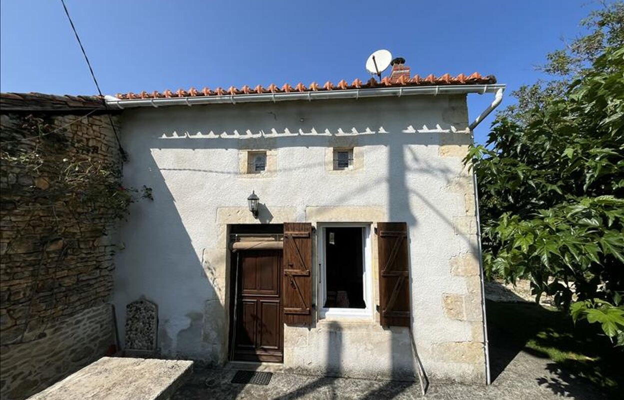 maison 4 pièces 76 m2 à vendre à Cellefrouin (16260)