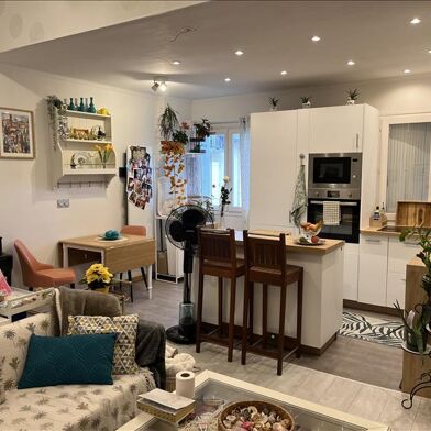 Appartement 3 pièces 118800 €