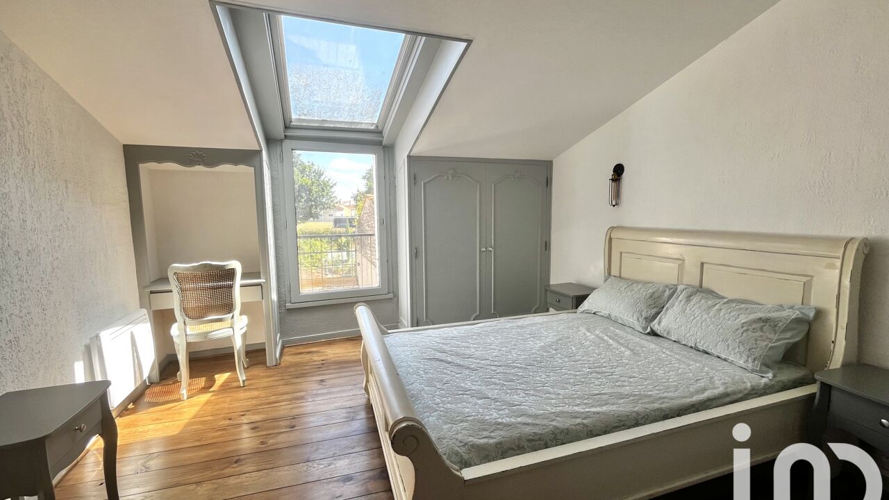 immeuble  pièces 280 m2 à vendre à Aulnay (17470)