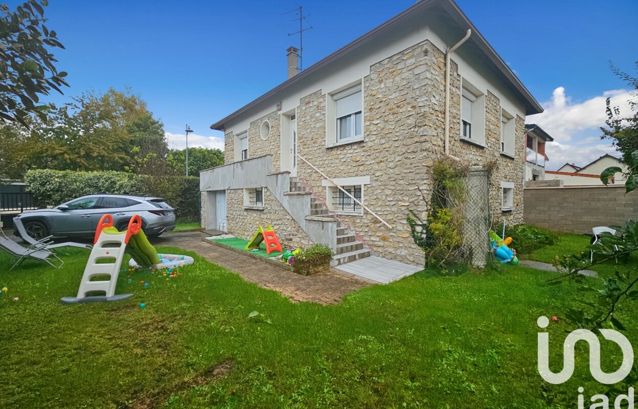 maison 5 pièces 105 m2 à vendre à Brie-Comte-Robert (77170)