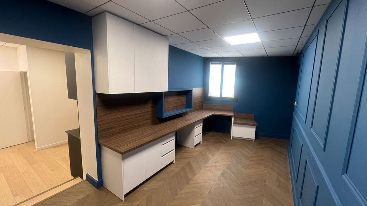 bureau  pièces 32 m2 à louer à Avignon (84000)