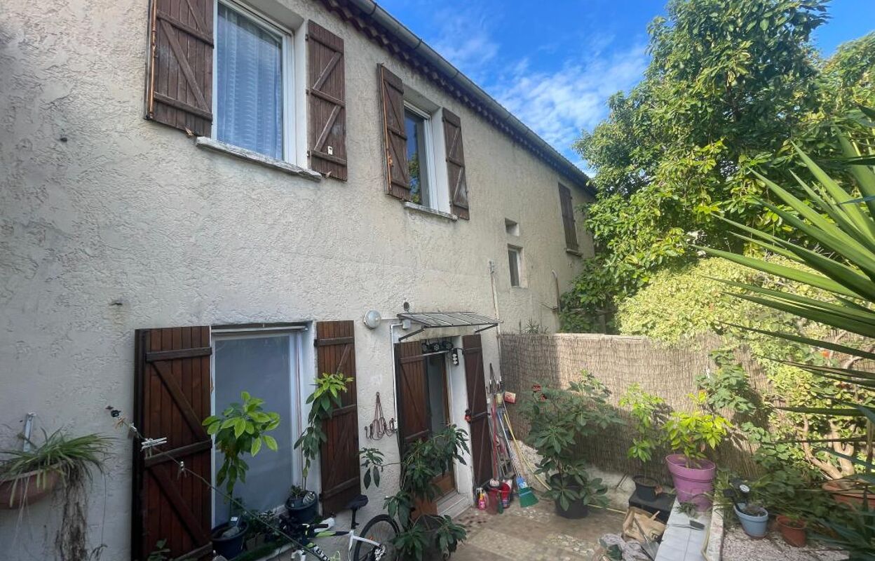 immeuble  pièces 200 m2 à vendre à Toulon (83200)