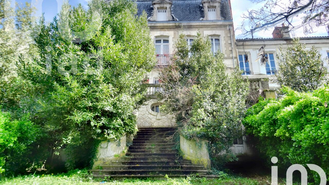 maison 12 pièces 280 m2 à vendre à Angoulême (16000)