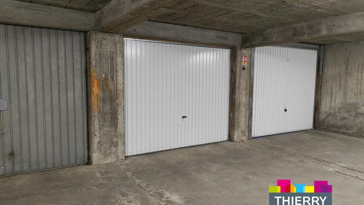 garage  pièces 14 m2 à vendre à Saint-Herblain (44800)