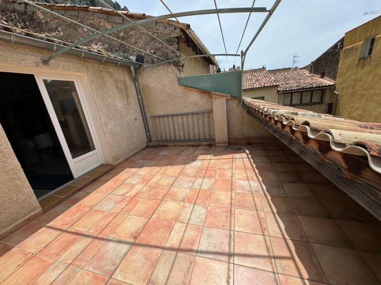 Maison de village avec terrasse de 16m² - MOUSTIERS-SAINTE-MARIE — photo 1
