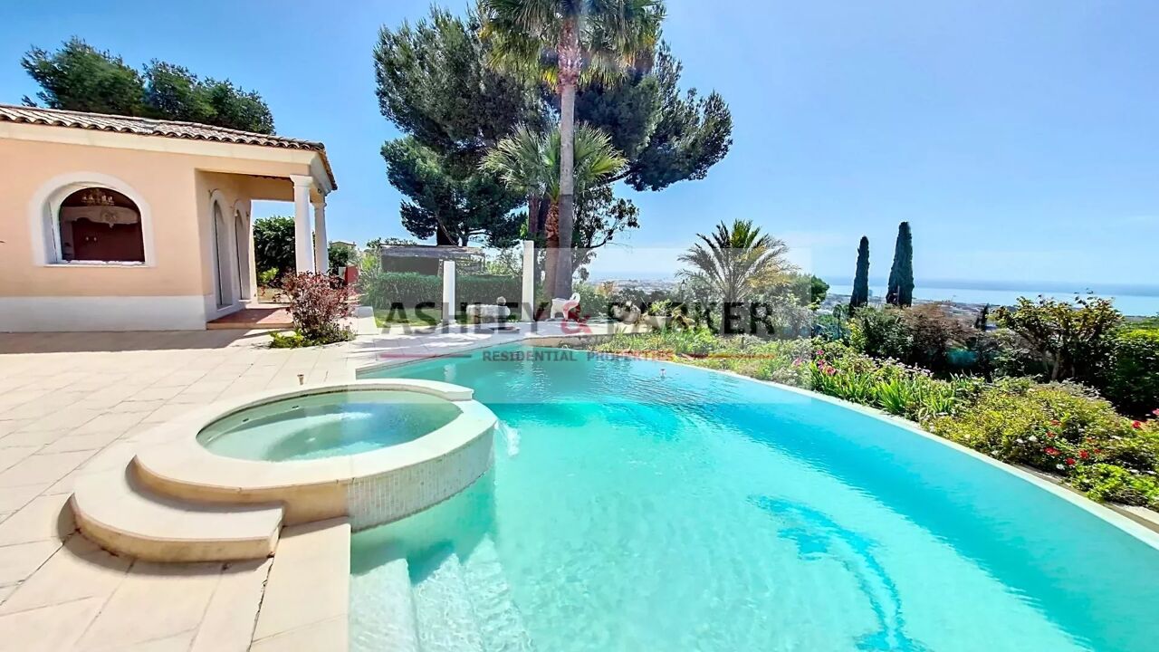 maison 5 pièces 219 m2 à vendre à Cagnes-sur-Mer (06800)