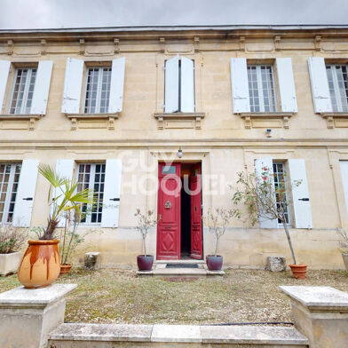 Maison 8 pièces 320 m²