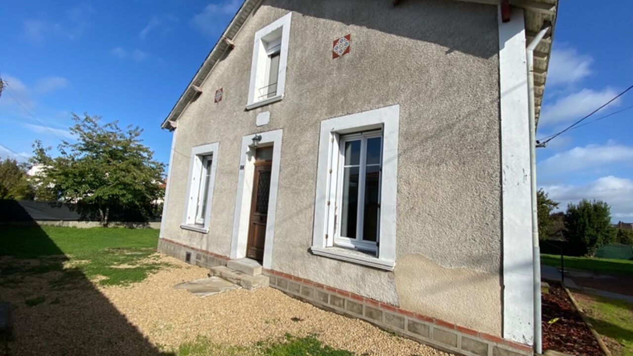 maison 5 pièces 122 m2 à vendre à Thouars (79100)