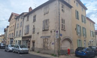 Maison 1 Pièce 210 m² à vendre à Courpière (63120)