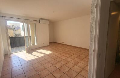 location appartement 868 € CC /mois à proximité de La Barben (13330)