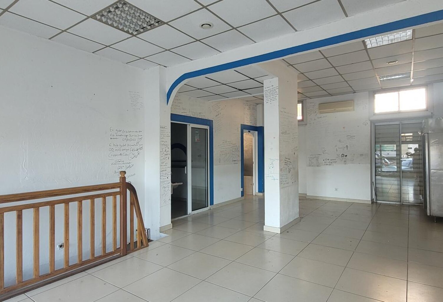 Local commercial - Bureau — photo 1