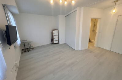 location appartement 1 300 € CC /mois à proximité de Vailhauquès (34570)