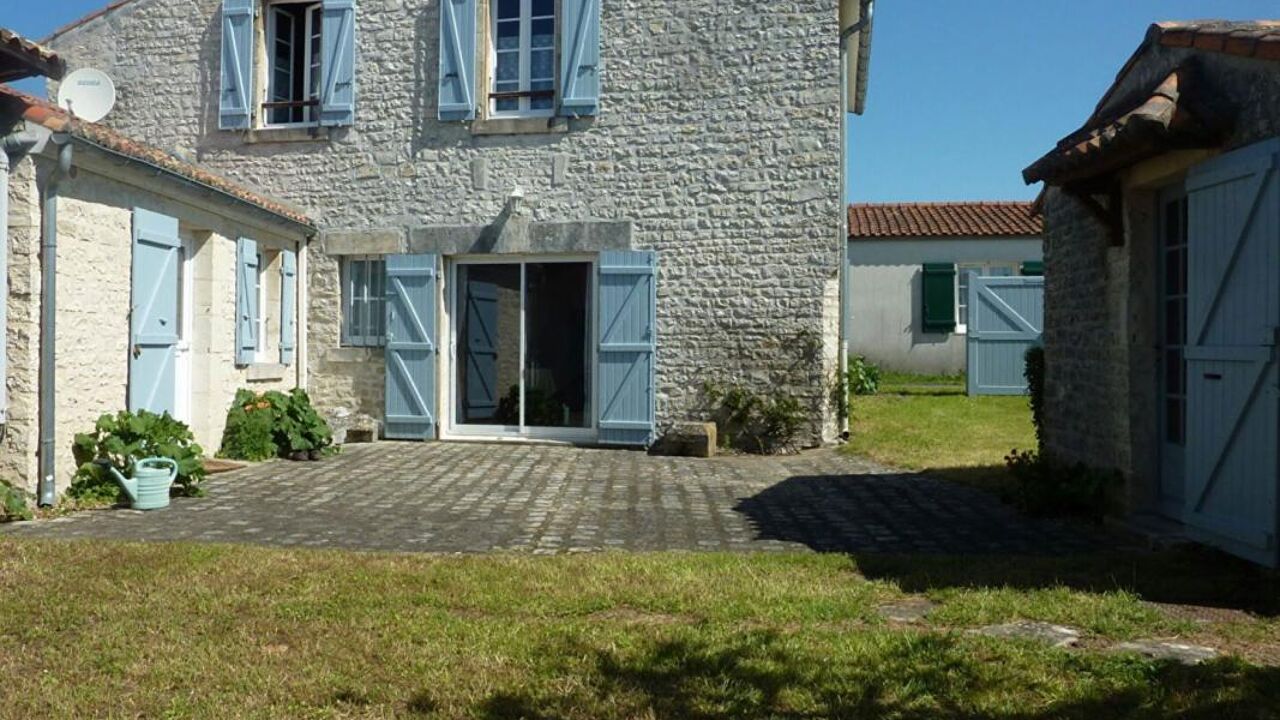 maison 5 pièces 102 m2 à vendre à Sainte-Marie-de-Ré (17740)