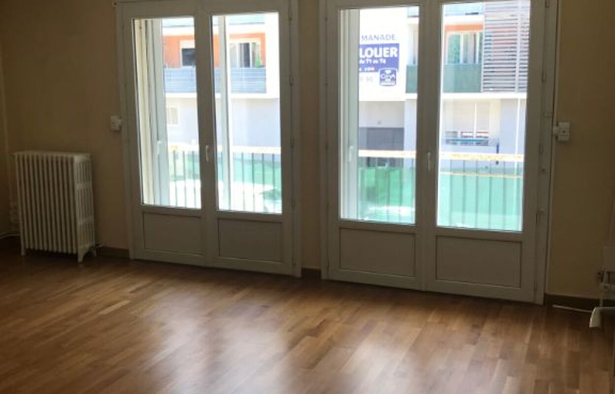 appartement 3 pièces 63 m2 à louer à Nîmes (30000)