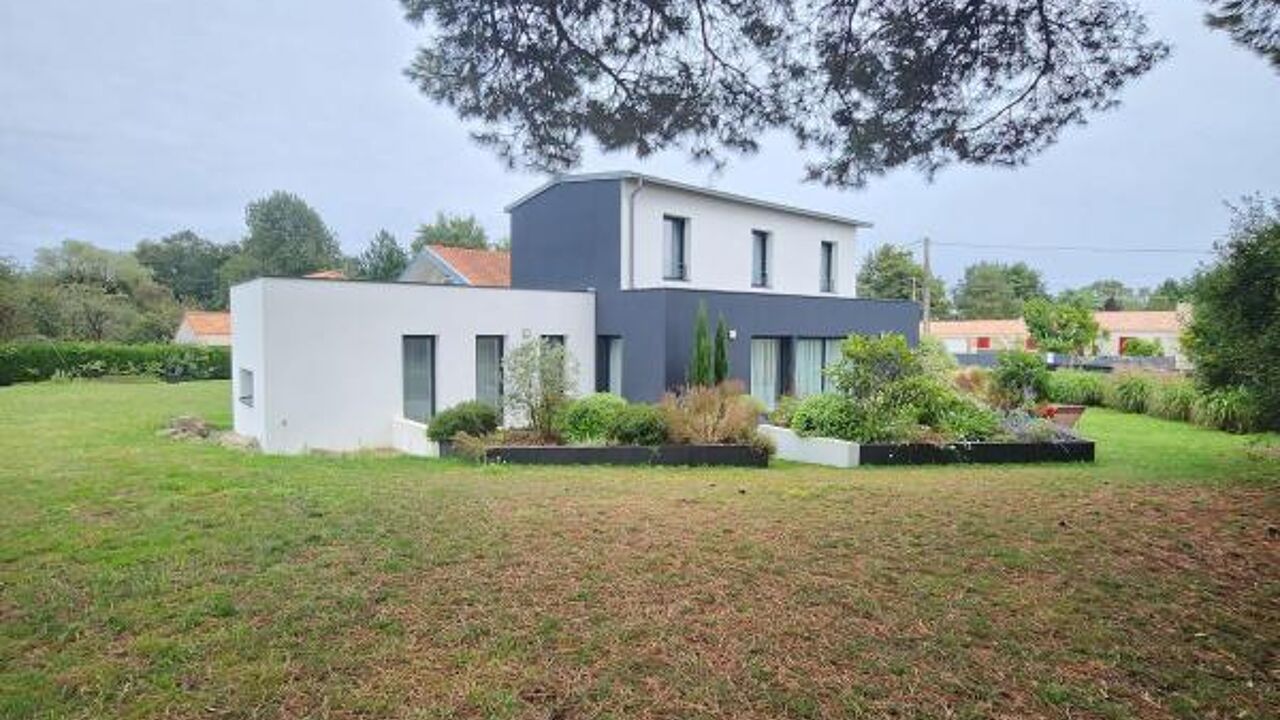 maison 4 pièces 154 m2 à vendre à La Limouzinière (44310)