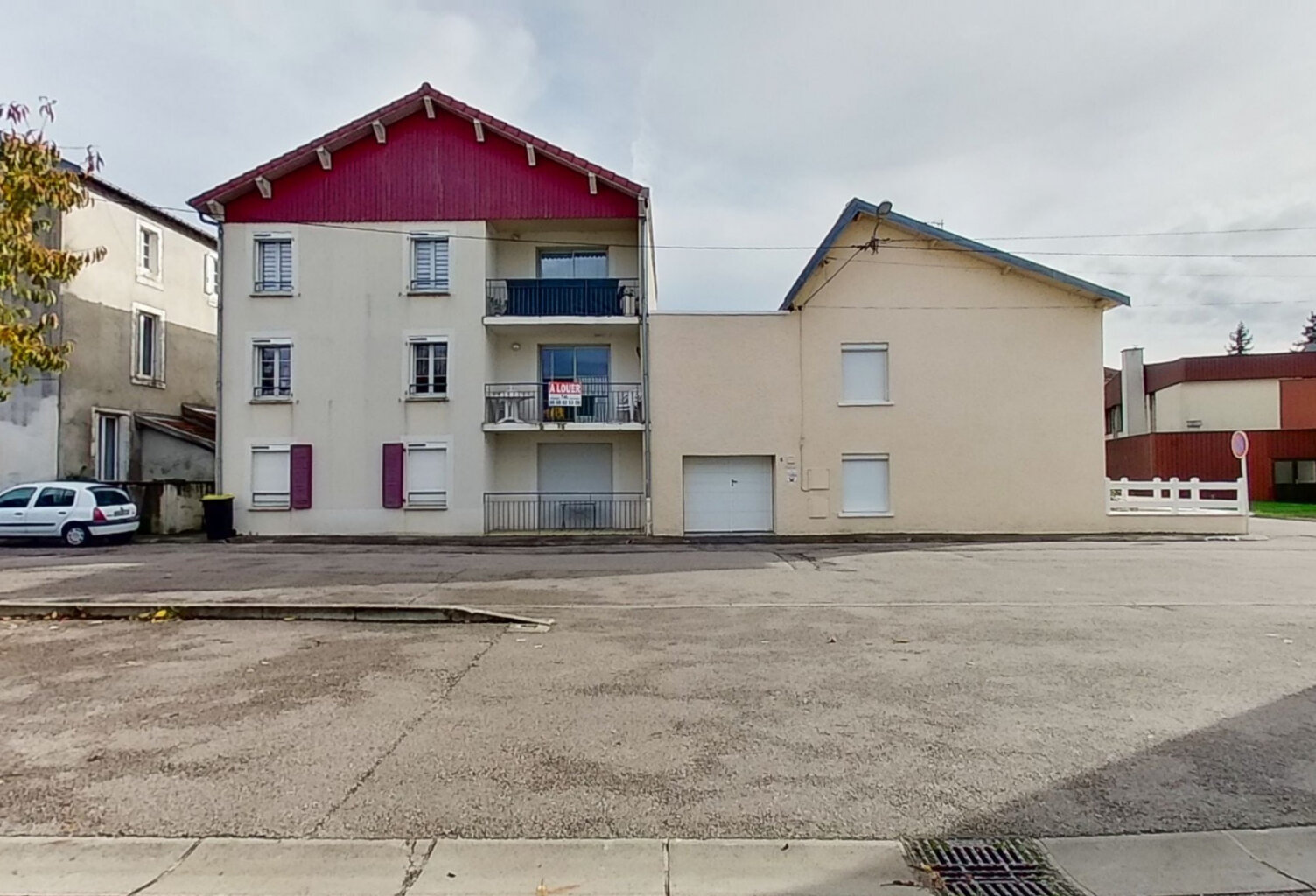 APPARTEMENT de 83 m2 avec petite terrasse — photo 1