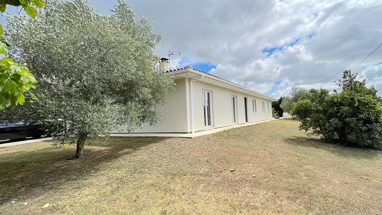 maison 5 pièces 136 m2 à louer à Pugnac (33710)