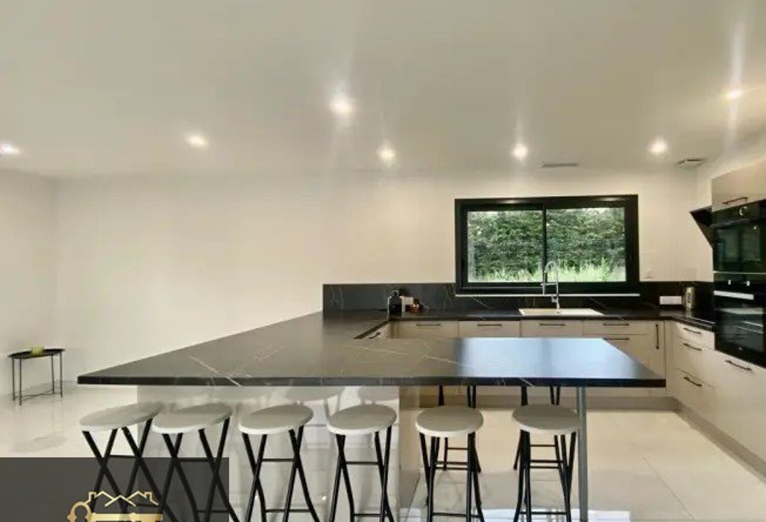 Maison — photo 1