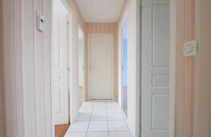 Maison plain pied - CIRÉ D'AUNIS — photo 3
