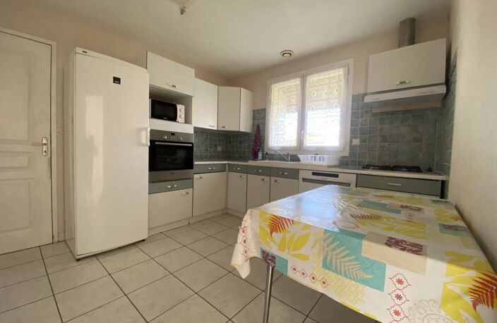Maison plain pied - CIRÉ D'AUNIS — photo 4