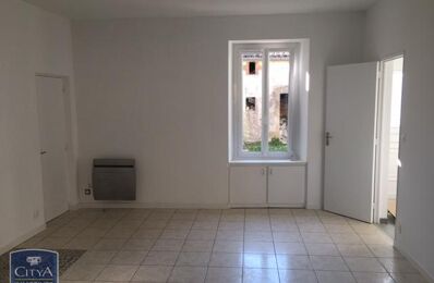 location appartement 670 € CC /mois à proximité de Beaupréau (49600)