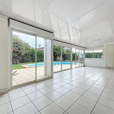 Maison 6 pièces 151 m²