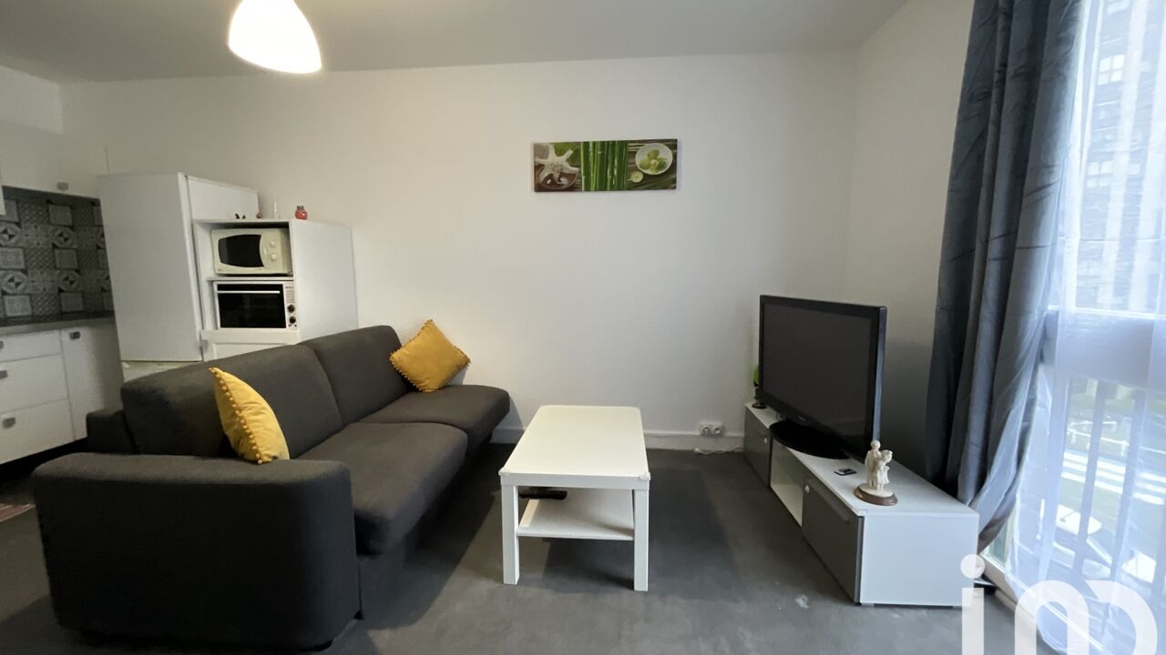 appartement 2 pièces 28 m2 à vendre à Grigny (91350)