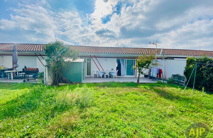 Lesparre Centre Maison T3 pour investisseurs ! — photo 4