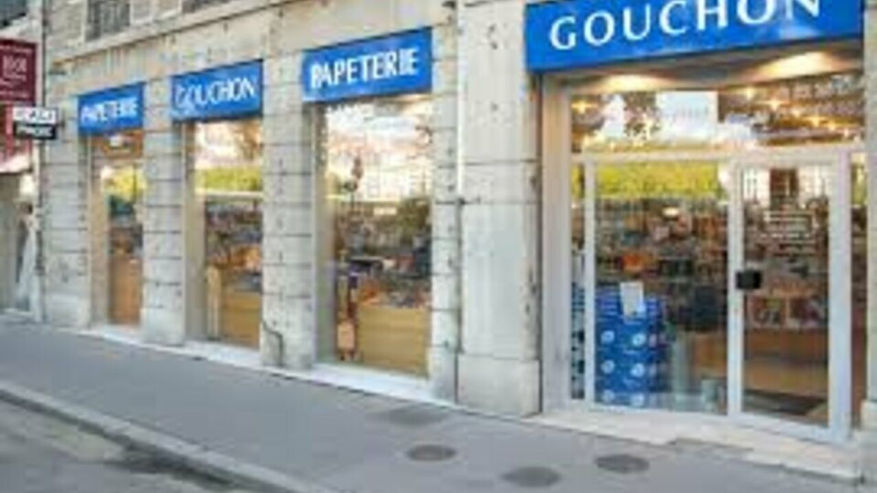 commerce  pièces 163 m2 à louer à Lyon 6 (69006)