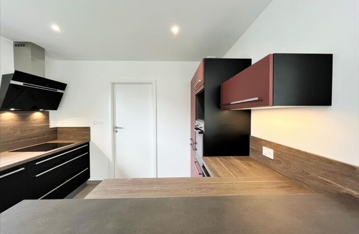 Vente maison 6 pièces 142 m² Châtillon-le-Duc (25870) — photo 3