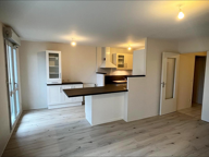 BELLEVILLE Appartement T3 bis — photo 2