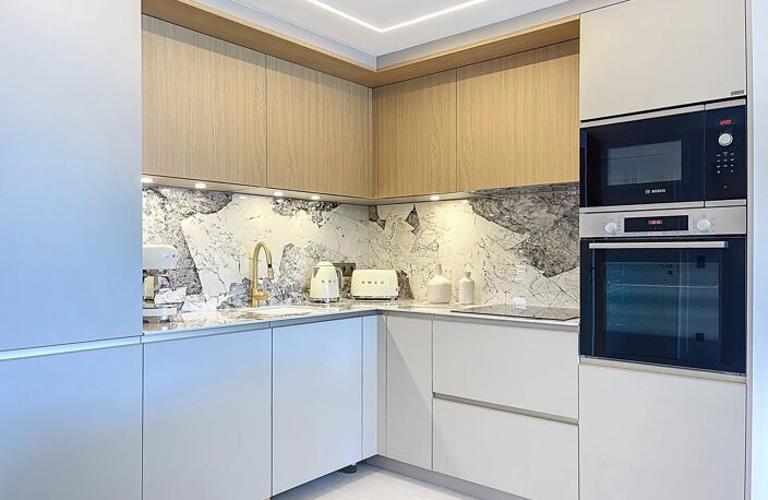 APPARTEMENT 4 PIECES  - CANNES PALM BEACH - VUE MER — photo 4