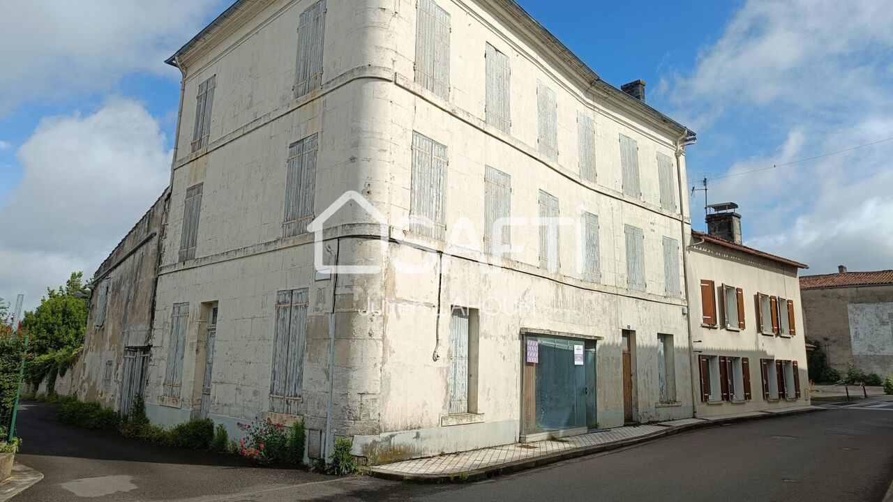 immeuble  pièces 500 m2 à vendre à Cognac (16100)