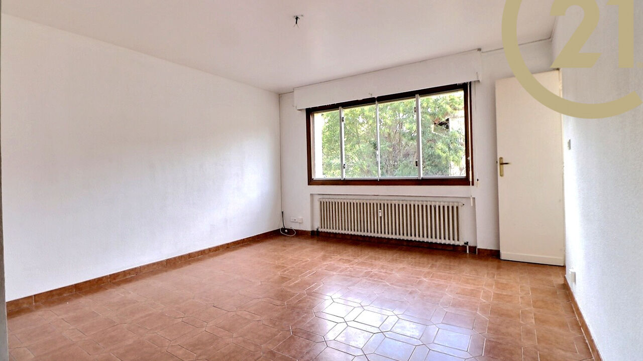 appartement 2 pièces 45 m2 à vendre à Saint-Raphaël (83530)