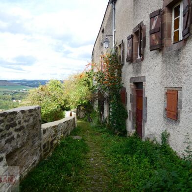 Maison 8 pièces 233 m²