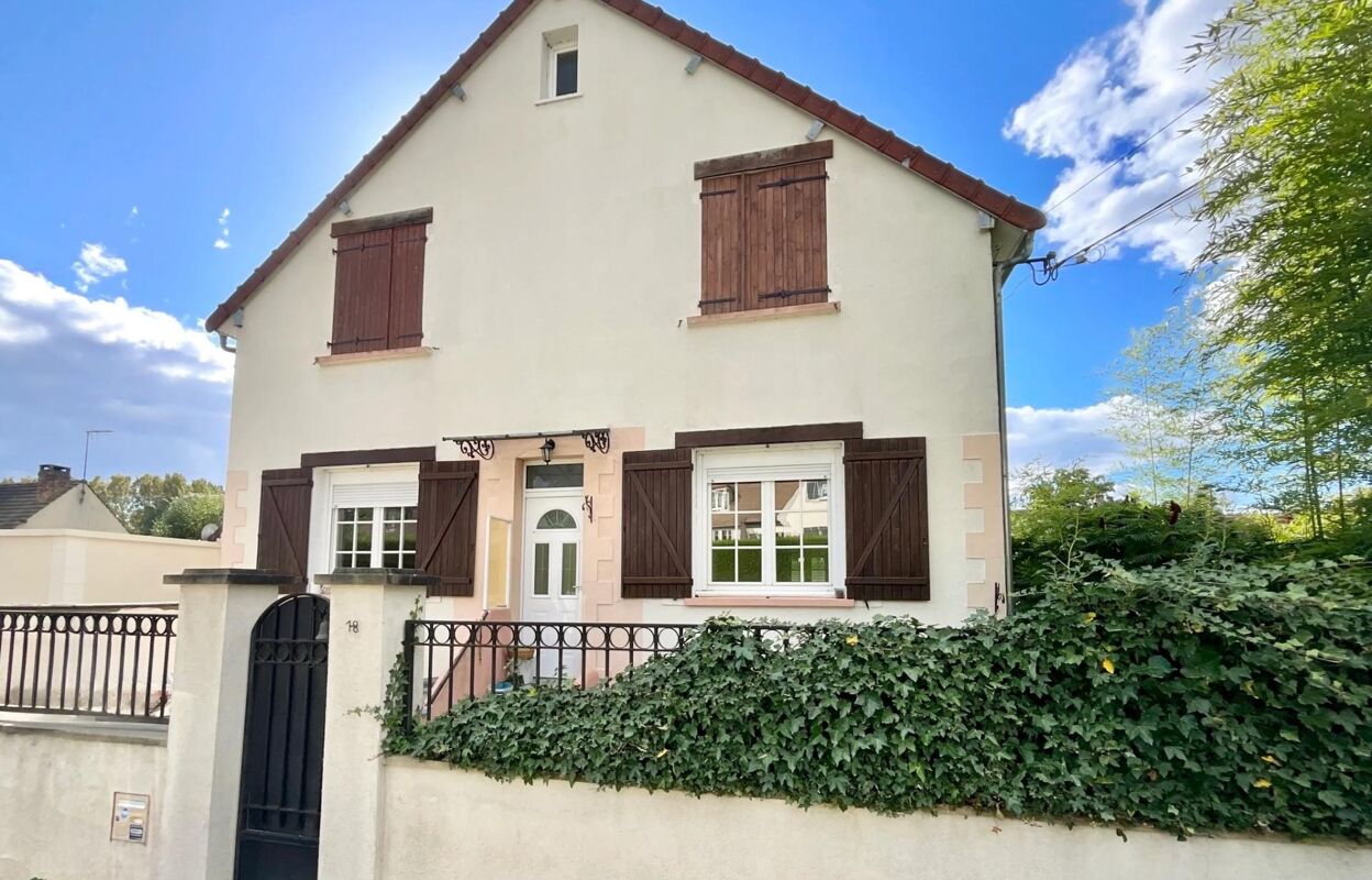 maison 5 pièces 111 m2 à vendre à Verderonne (60140)