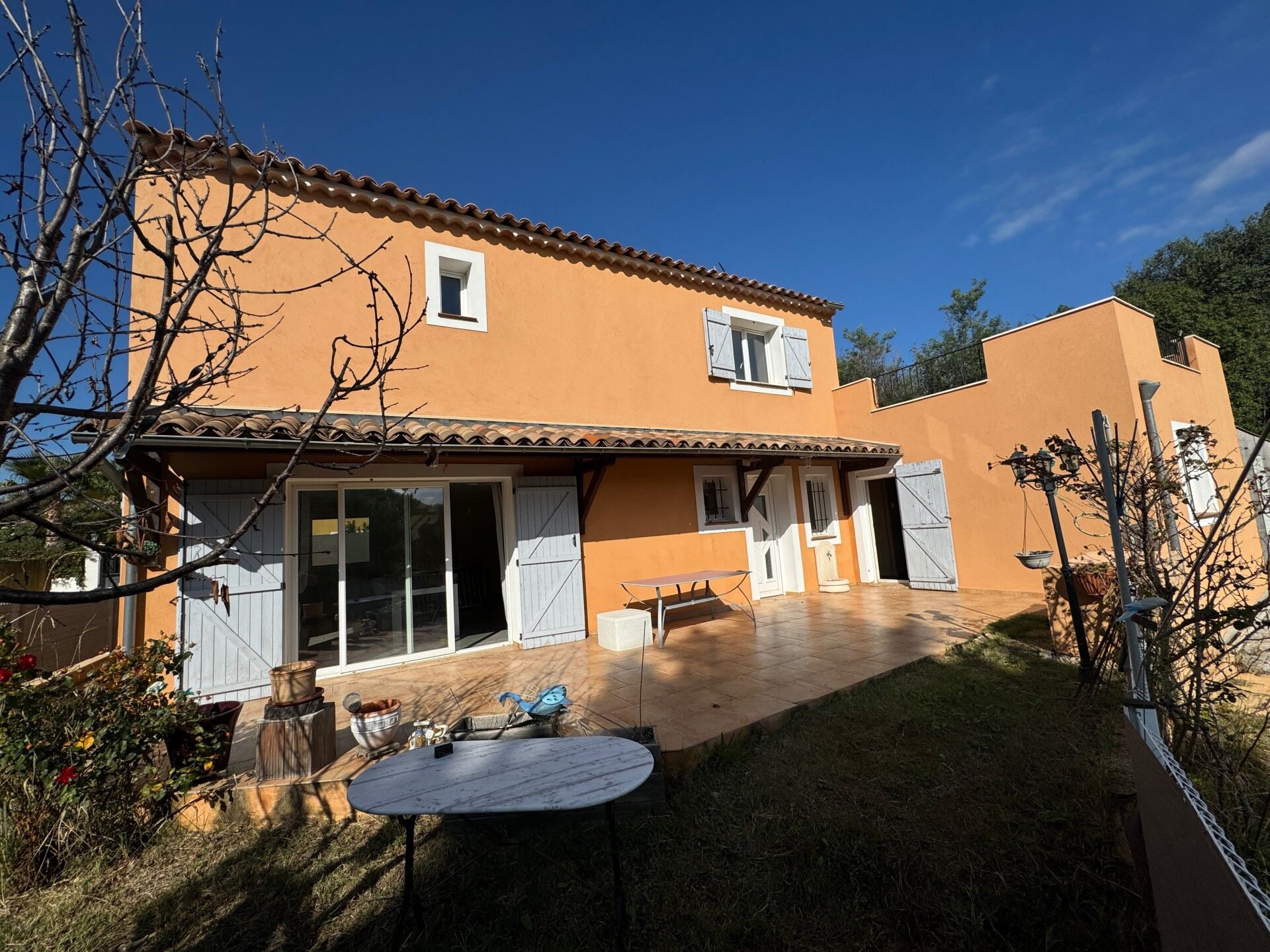 Villa / Maison 5 pièces  à vendre Taradeau 83460