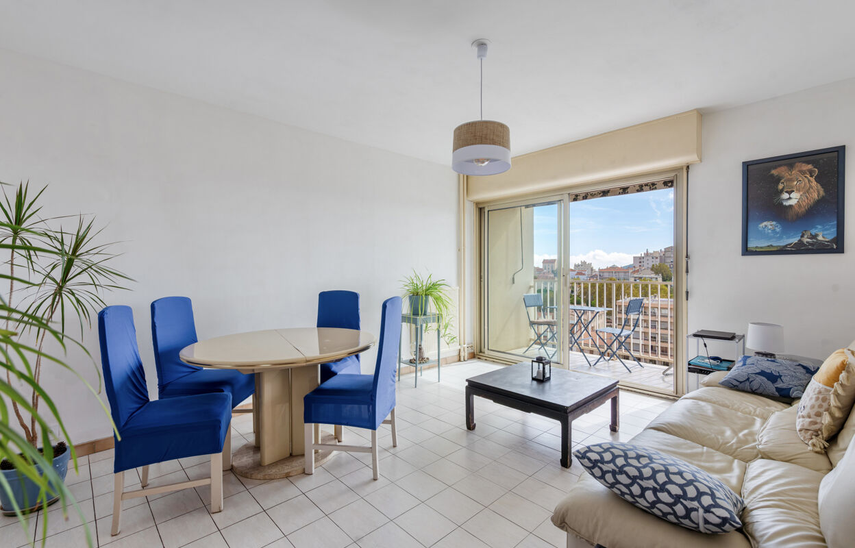 appartement 3 pièces 69 m2 à vendre à Toulon (83000)