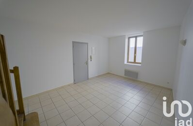 location appartement 699 € CC /mois à proximité de Lambesc (13410)