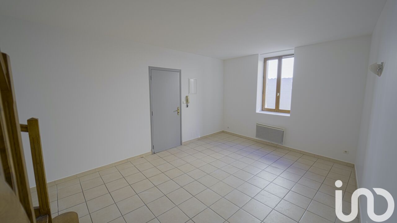 appartement 2 pièces 63 m2 à louer à Lambesc (13410)