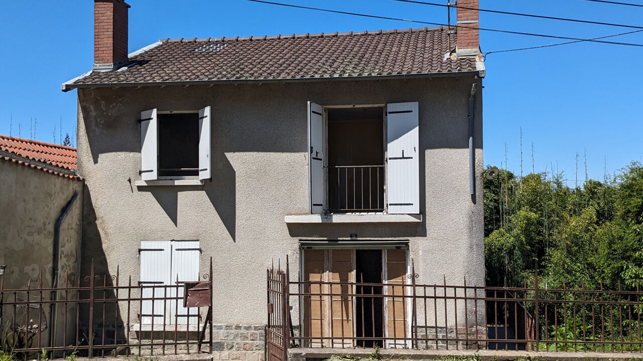 maison 6 pièces 116 m2 à vendre à Chabanais (16150)